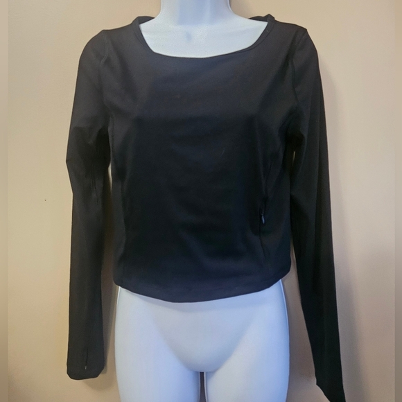 Old Navy Active Women's Size S Powersoft Black Cropped Longsleeve Top Thumbholes - Picture 1 of 6